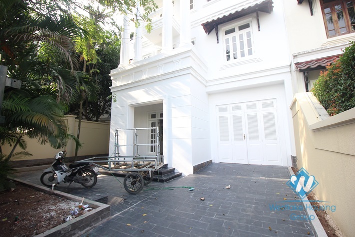 A beautiful modern and unfurnished villa in Ciputra for rent